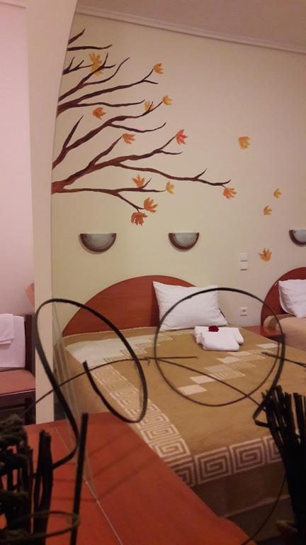 Artemis Hotel Karpenisi Ngoại thất bức ảnh