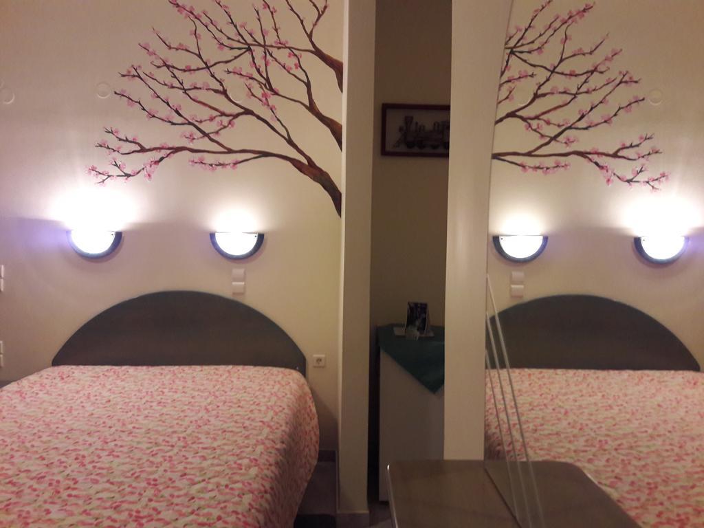 Artemis Hotel Karpenisi Ngoại thất bức ảnh